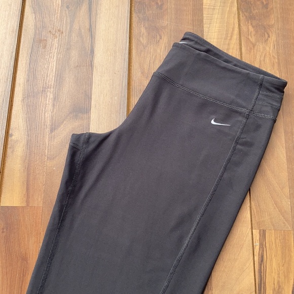 Nike dri-fit cropped gray leggings capri - Picture 2 of 6